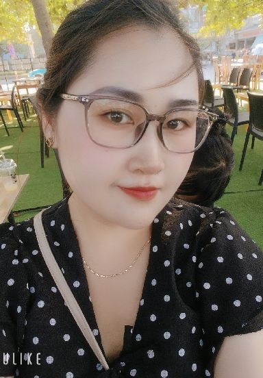 Someone from Vietnam online now for asian video chat